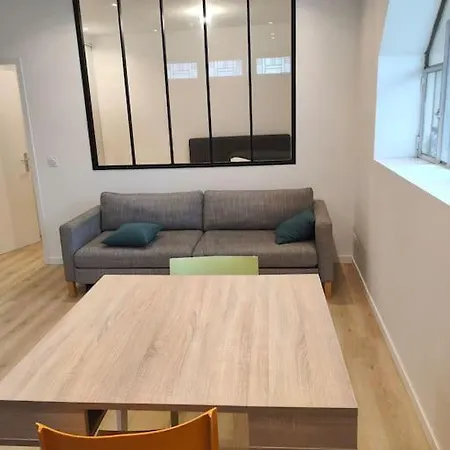 Logement Complet A Villeurbanne Exterior foto